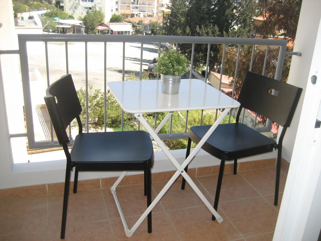 Lykavitos Apartments Nikosia Ruang foto